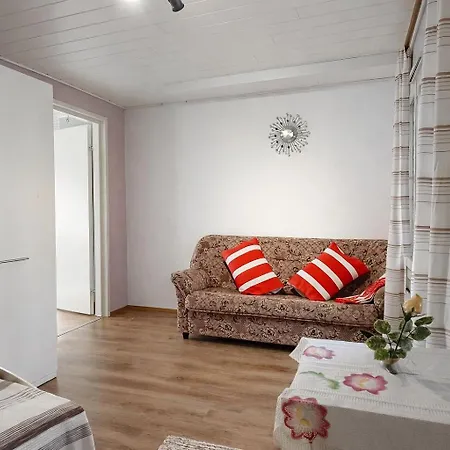 Lumi & Luonto - Entire 100 Sqm 3-br House With Private Wood Fired Sauna *