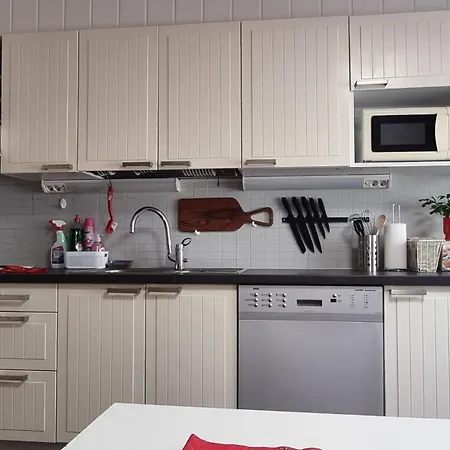 Lumi & Luonto - Entire 100 Sqm 3-br House With Private Wood Fired Sauna