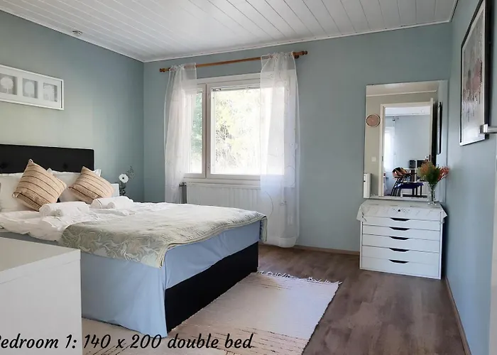 Lumi & Luonto - Entire 100 Sqm 3-br House With Private Wood Fired Sauna Hébergement de vacances