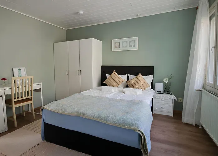 Hébergement de vacances Lumi & Luonto - Entire 100 Sqm 3-br House With Private Wood Fired Sauna