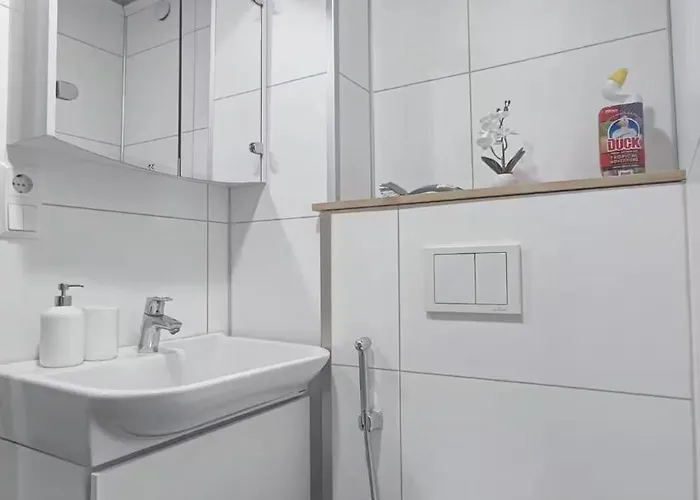 Lumi & Luonto - Entire 100 Sqm 3-br House With Private Wood Fired Sauna *